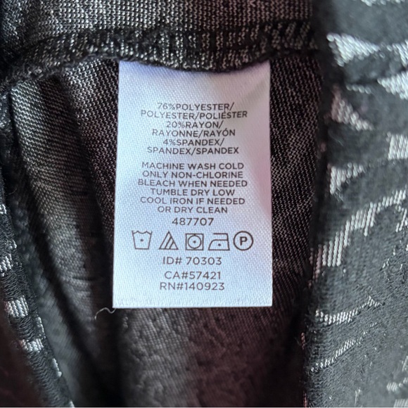 •Loft Outlet• NWT Stretchy Pull-On Pencil Skirt - Size Medium - Picture 7 of 8